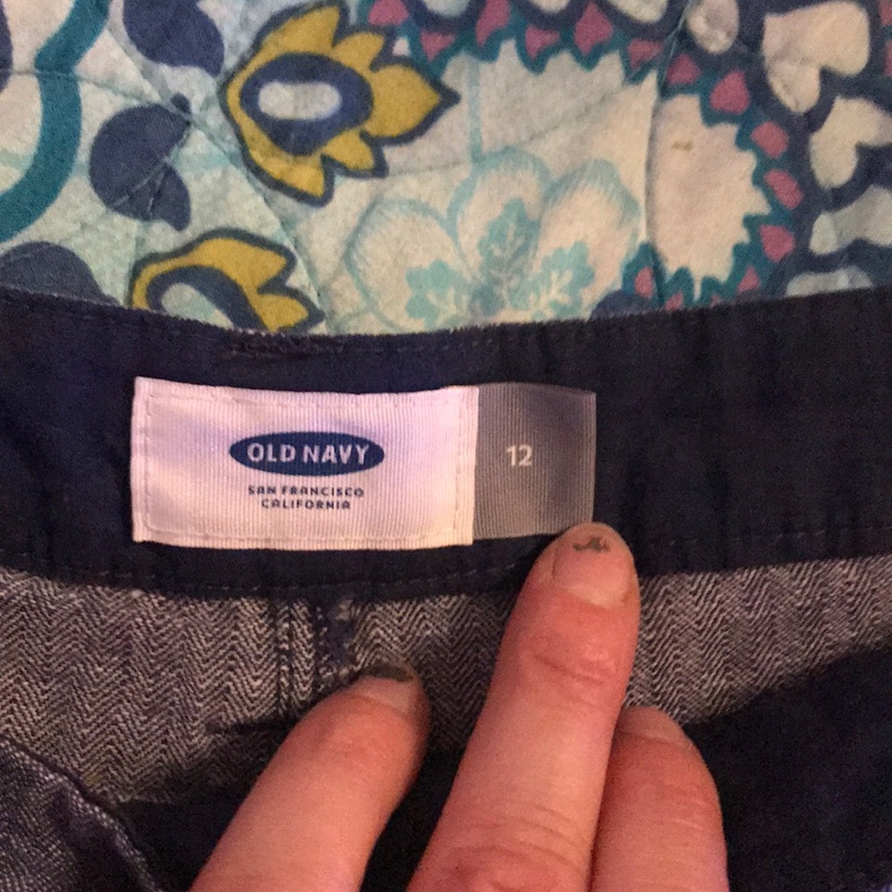 Size 12 shorts - Picture 2 of 7